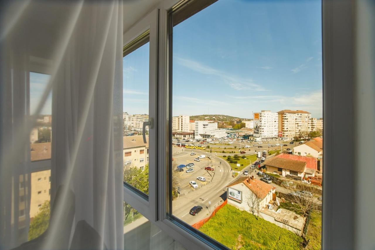 Panorama Views - Spacious Central Apartment Oradea Exterior photo