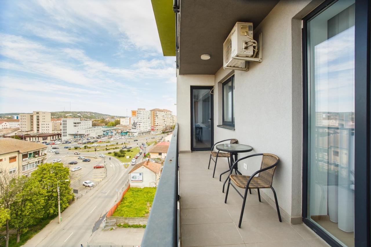 Panorama Views - Spacious Central Apartment Oradea Exterior photo